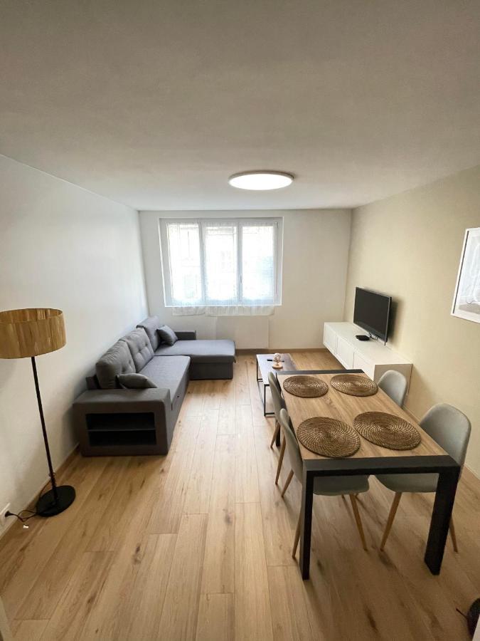 La Pause Tranquille Apartment Tulle Exterior photo